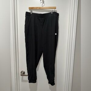 ✨🖤 LLR Rise black athletic pants!